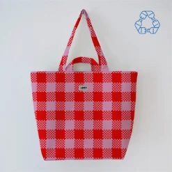 Bolsa de asas de cuadros vichy rojo y rosa y sostenible de Lori Barcelona