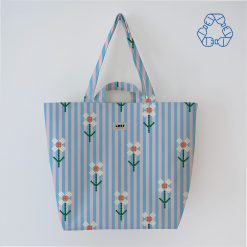 Bolsa de asas Stripe & Bloom de Lori Barcelona con flores y rayas, azul